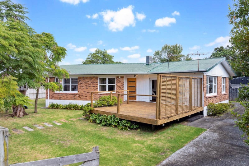 1/1 Cross Street, Papakura, Papakura - Carousel 1