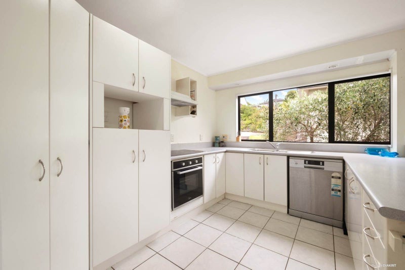 2/17 Manuwai Road, Torbay, Auckland - Carousel 2