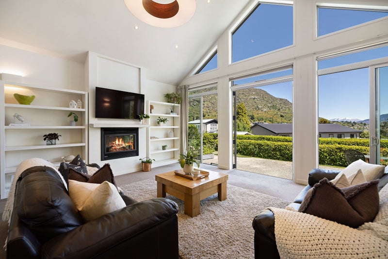 13/8 Humphrey Street, Frankton, Queenstown - Carousel 2