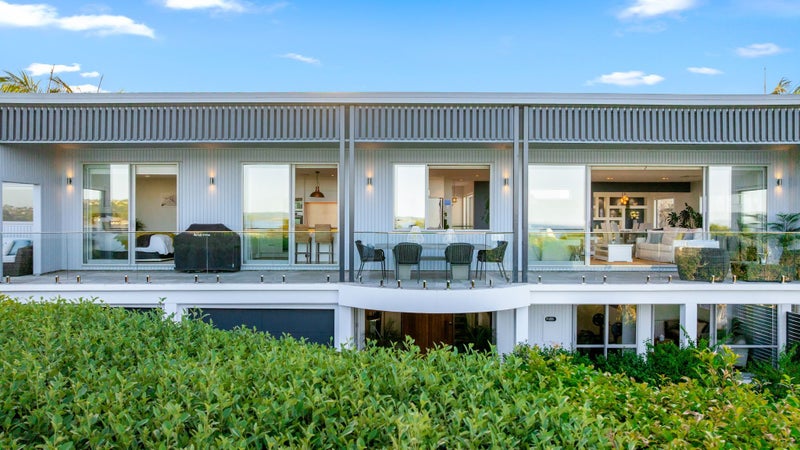 10 McCrystal Avenue, Bucklands Beach, Auckland - Carousel 2