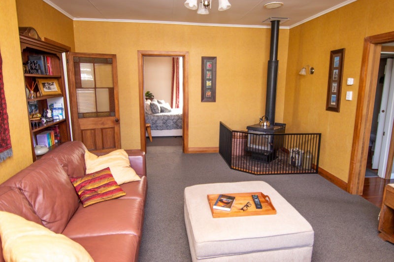 24 Alfred Street, Roslyn, Palmerston North - Carousel 2