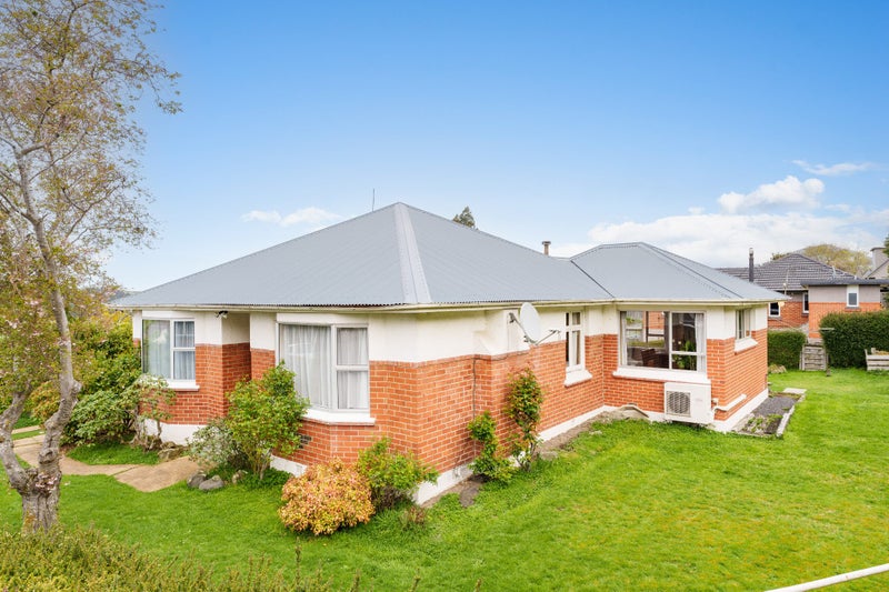 18 Torquay Street, Abbotsford, Dunedin - Carousel 1