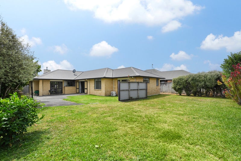 8 Gracefield Place, Huntington, Hamilton - Carousel 2