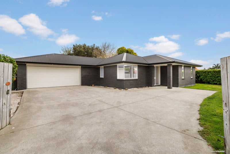17 Modello Lane, Waiuku, Waiuku - Carousel 1
