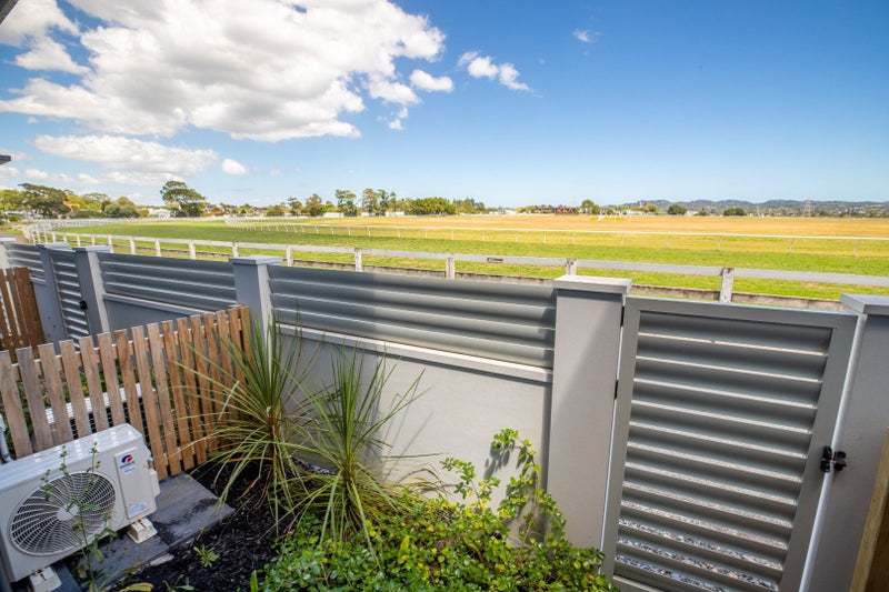 50 Elm Street, Avondale, Auckland - Carousel 12