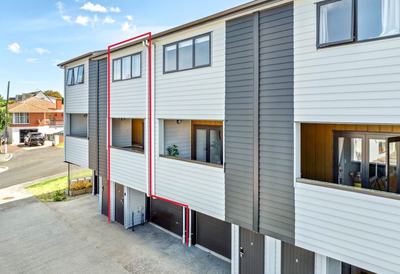 2/701 Hillsborough Road, Mount Roskill, Auckland - Carousel 1