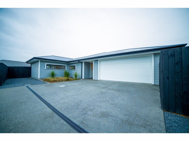 7 Clonbunny Close, Rolleston, Rolleston - Carousel 1