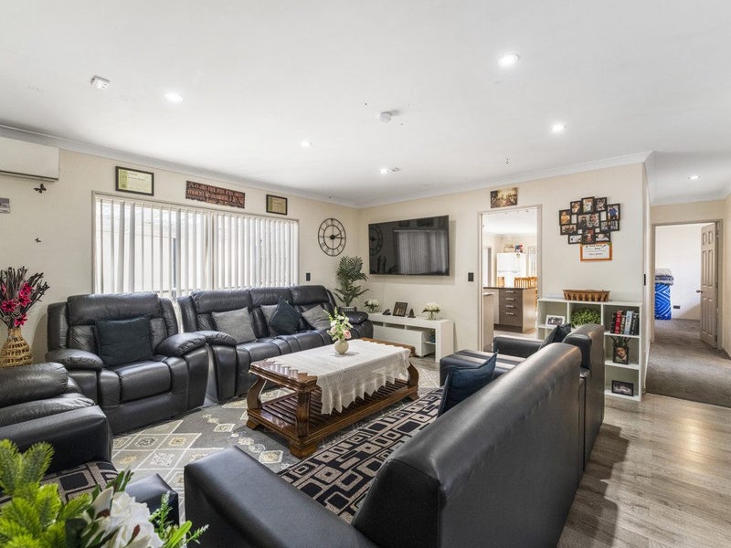 76B Rathmar Drive, Manurewa, Auckland - Carousel 1
