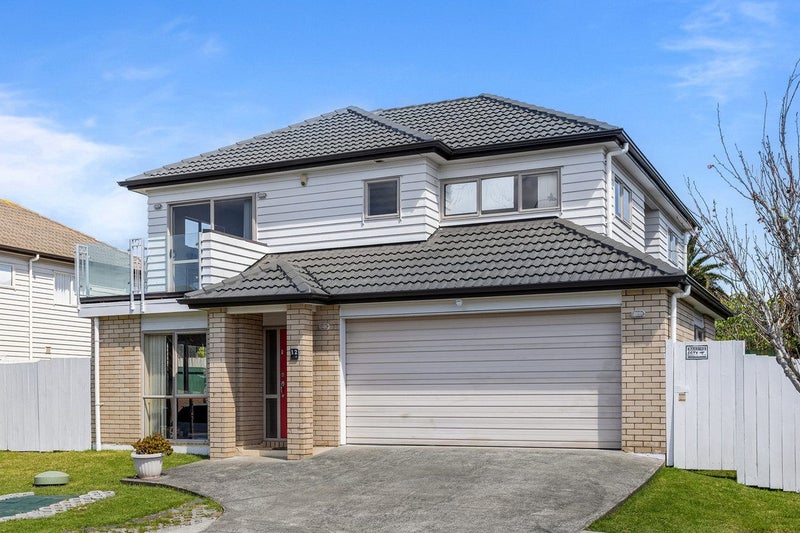 12 Merlot Way, Te Atatu South, Auckland - Carousel 1