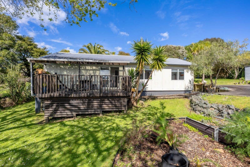 26 School Road, Wellsford, Wellsford - Carousel 1