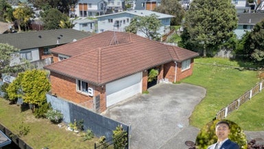 57 Castlefinn Drive, Weymouth, Auckland - Carousel 1