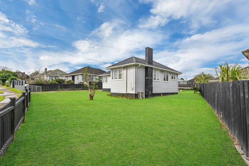 104 Fisher Crescent, Otara, Auckland - Carousel 1