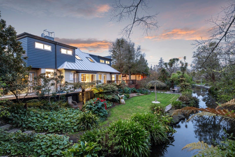 32B Glandovey Road, Fendalton, Christchurch - Carousel 2