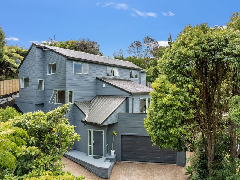 2/62 Stapleford Crescent, Browns Bay, Auckland - Carousel 1