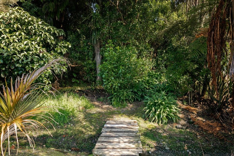 236 Alma Road, Westport - Carousel 23