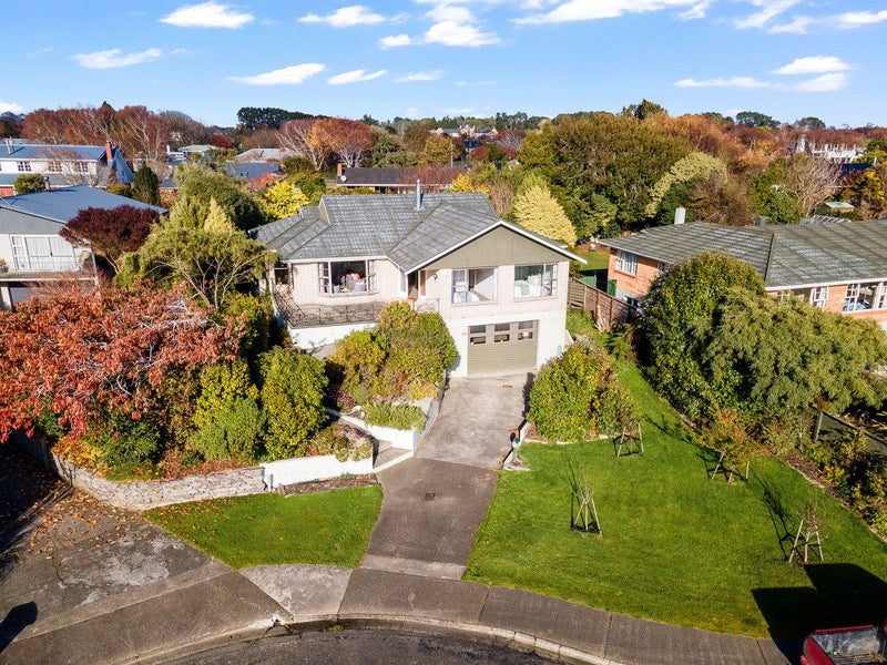 9 Elm Crescent, Gladstone, Invercargill - Carousel 1