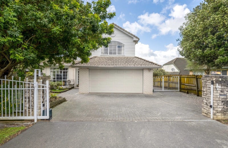 198 Botany Road, Botany Downs, Auckland - Carousel 1