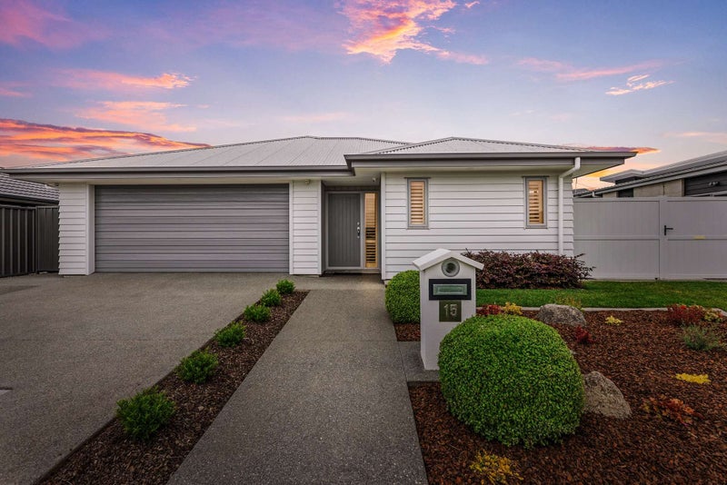 15 Waimakariri Drive, Te Awa, Napier - Carousel 24