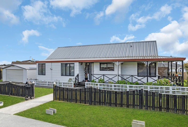 7 Crail Court, Totara Heights, Auckland - Carousel 3