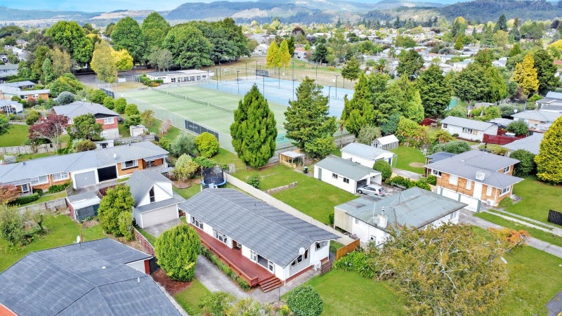 27 Huia Street, Hillcrest, Rotorua - Carousel 20
