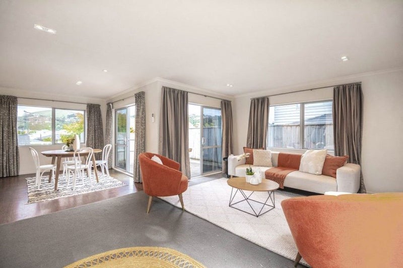 10 Flotilla Place, Whitby, Porirua - Carousel 13