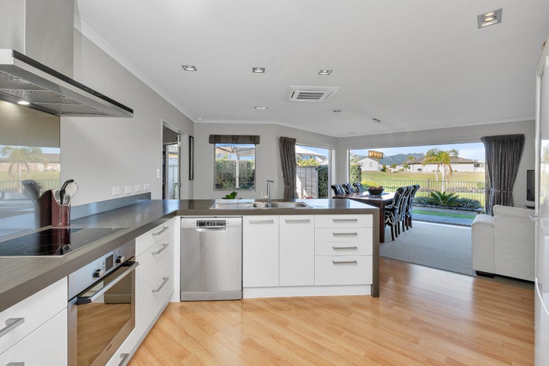 59 Barbados Way, One Tree Point - Carousel 2