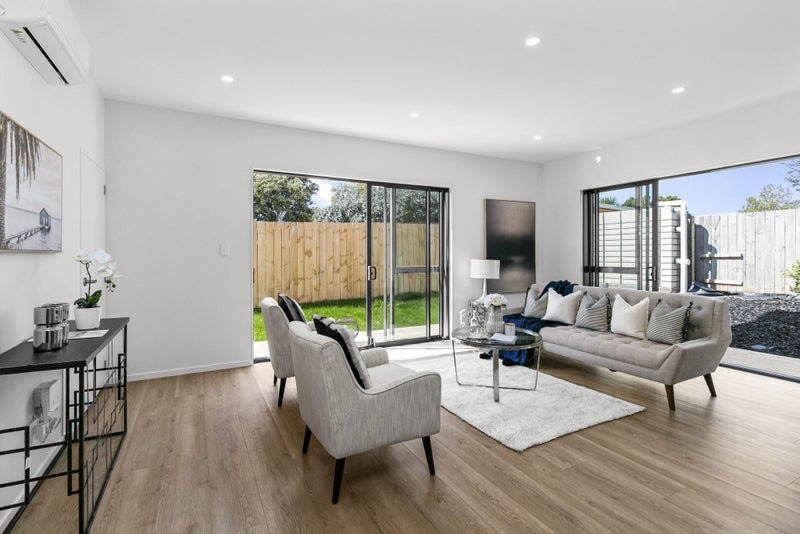 20 Fairdene Avenue, Henderson, Auckland - Carousel 1