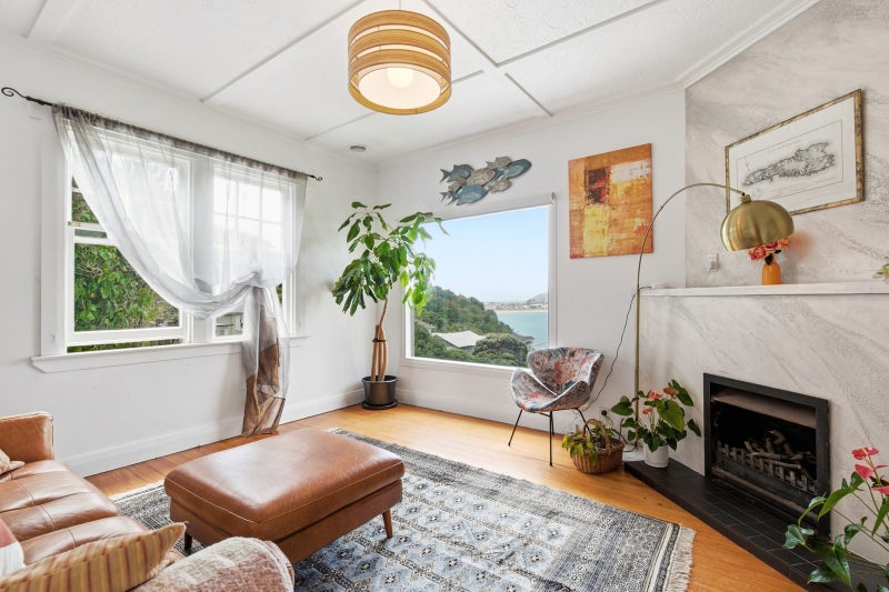 13 Hungerford Road, Lyall Bay, Wellington - Carousel 2