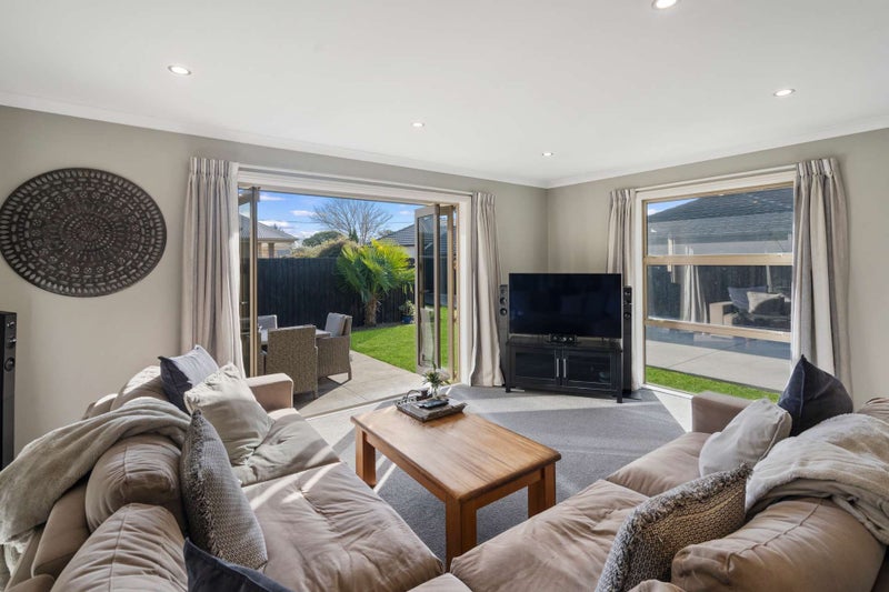 73B Inwoods Road, Parklands, Christchurch - Carousel 2