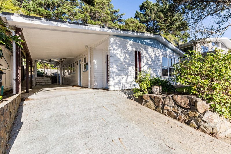 204 Pembroke Road, Wilton, Wellington - Carousel 2