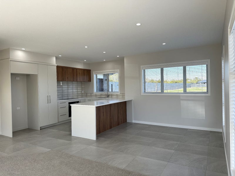 10 George Yee Place, Taradale, Napier, Hawke's Bay - Carousel 2