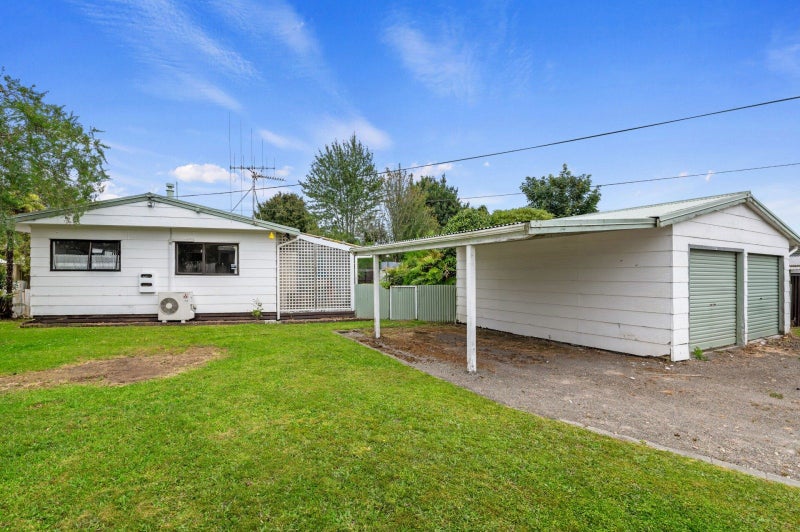 19 South Road, Mamaku - Carousel 1