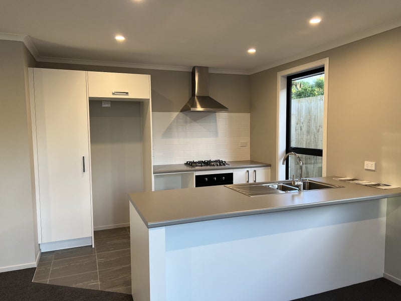 2/41 Kenney Crescent, Fairfield, Hamilton, Waikato - Carousel 2