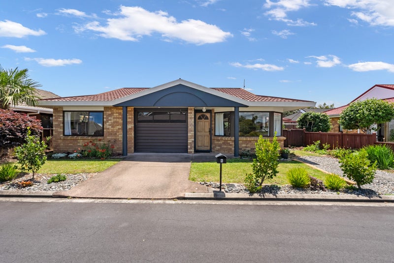 6 Wordsworth Place, Kensington, Whangarei - Carousel 1