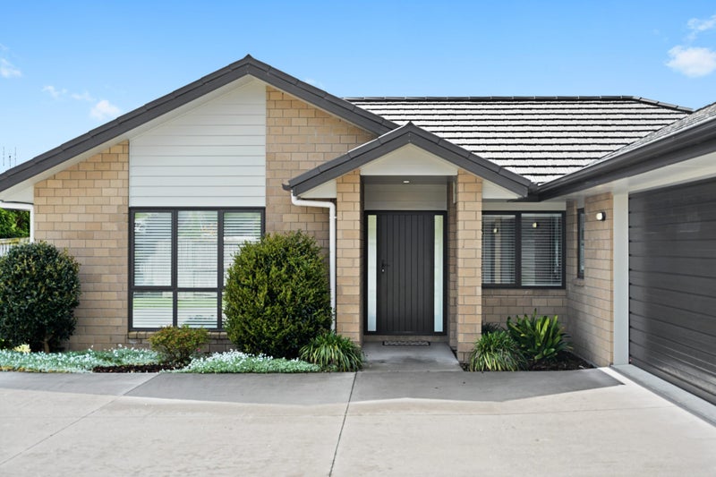 6 Sylvester Crescent, Flagstaff, Hamilton - Carousel 2