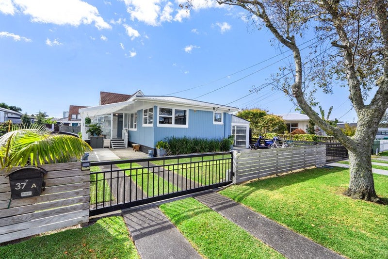 37A Hatton Road, Orewa - Carousel 2