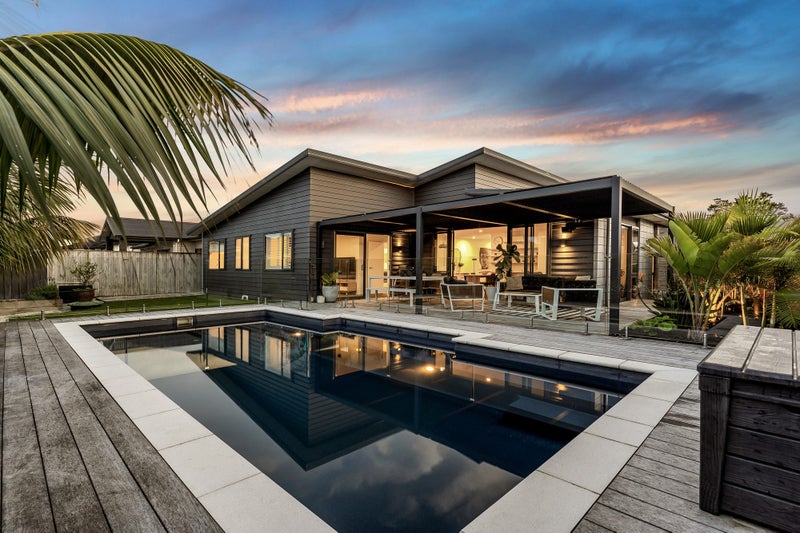 5 Remana Crescent, Huapai, Kumeu - Carousel 1
