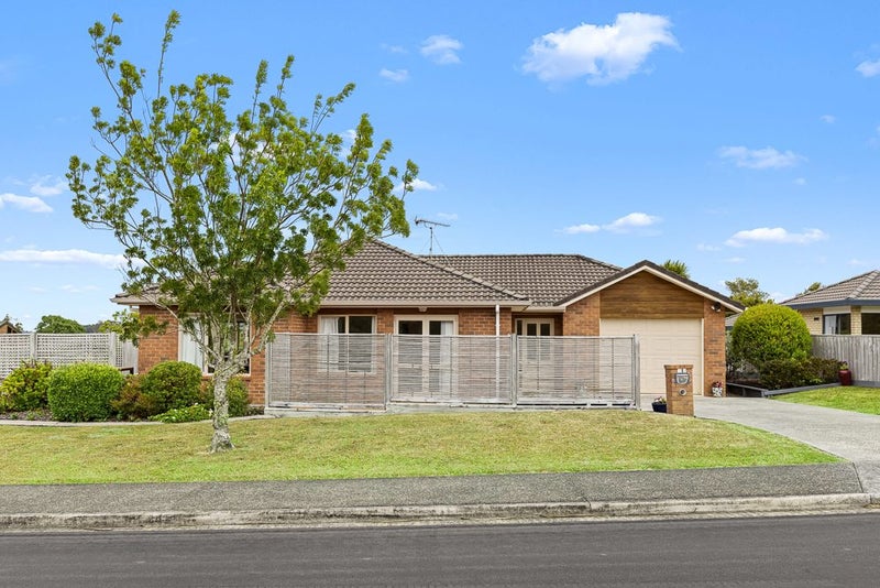 1 Ashmore Crescent, Warkworth, Warkworth - Carousel 1