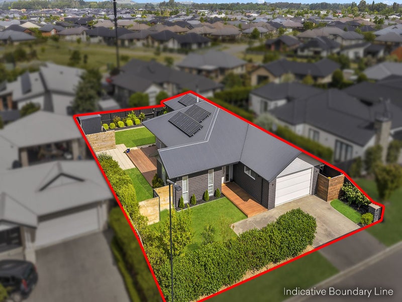 43 Sunline Avenue, Lincoln, Lincoln - Carousel 2