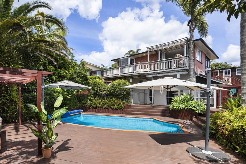 72 Halsey Drive, Lynfield, Auckland - Carousel 1