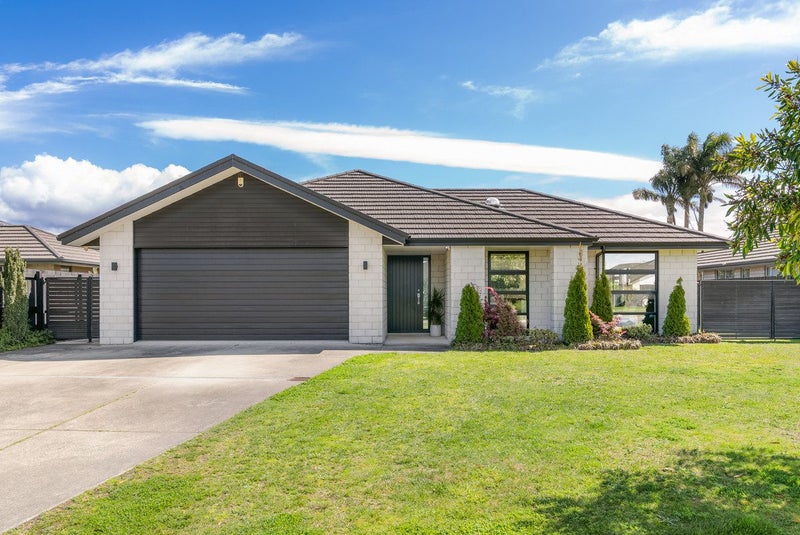29 Leet Crescent, Papamoa Beach, Papamoa - Carousel 1