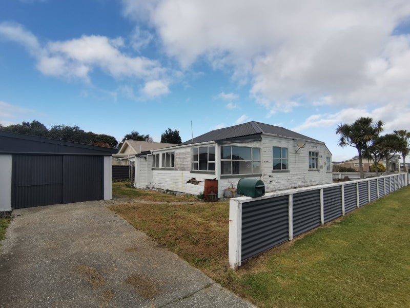 28 Park Street, Hokitika - Carousel 16