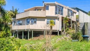 24A Hoskins Avenue, Hillsborough, Auckland - Carousel 1