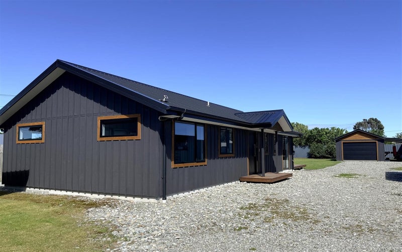 64 Blake Street, Blaketown, Greymouth - Carousel 1