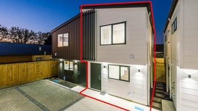 3D Tulloch Place, Conifer Grove, Takanini - Carousel 1