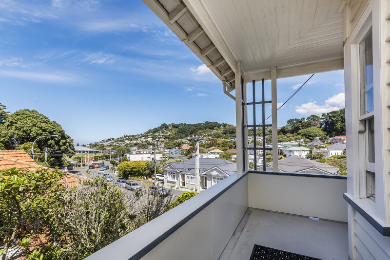105 Hamilton Road, Hataitai, Wellington - Carousel 2