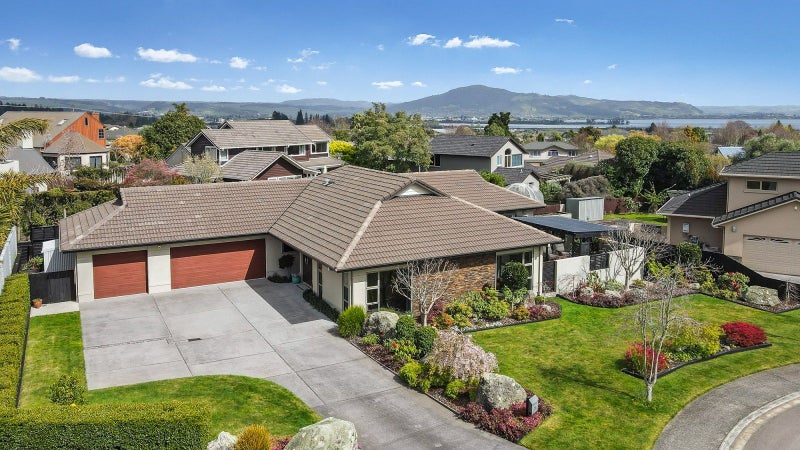 20 Devoy Drive, Owhata, Rotorua - Carousel 1