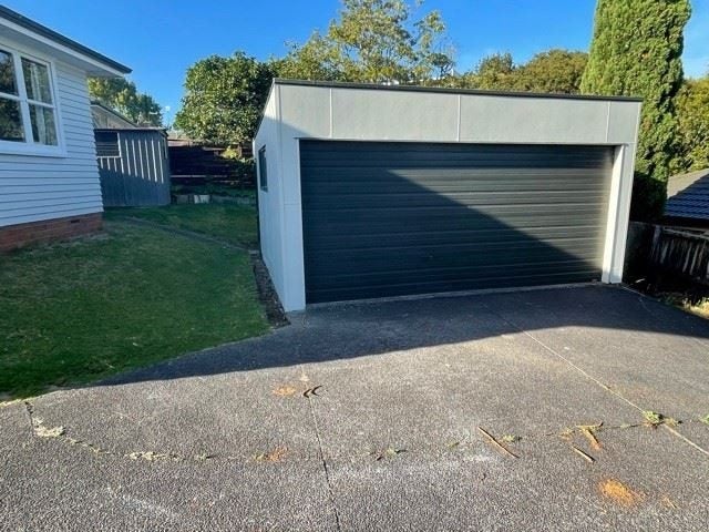1/96 Edmonton Road, Henderson, Auckland - Carousel 12