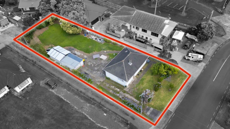 13 Norana Avenue, Favona, Auckland - Carousel 1