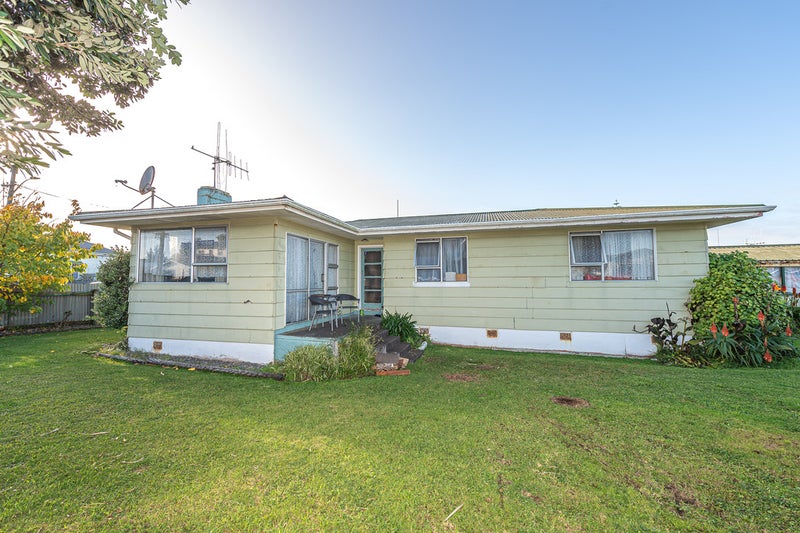 223 Puriri Street, Castlecliff, Whanganui - Carousel 1